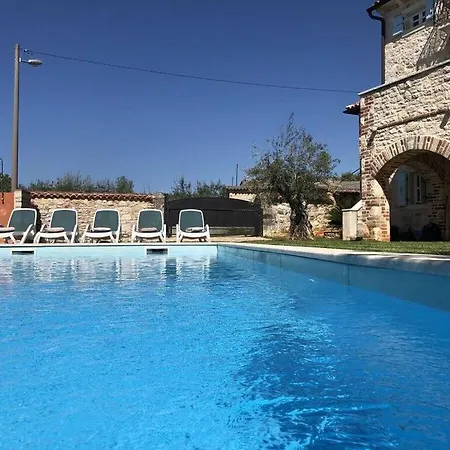 Villa Lamija Comfortable Holiday Porec