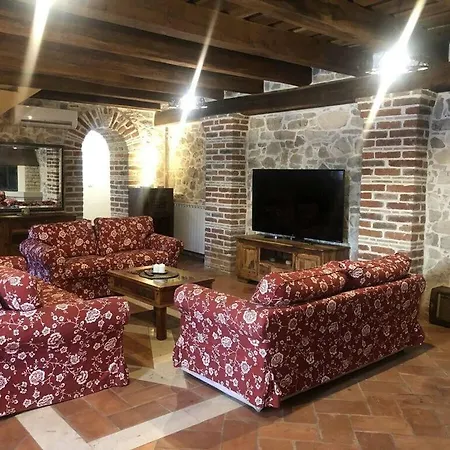 Lamija Comfortable Holiday Villa *