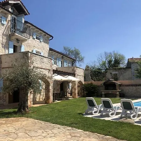 Lamija Comfortable Holiday