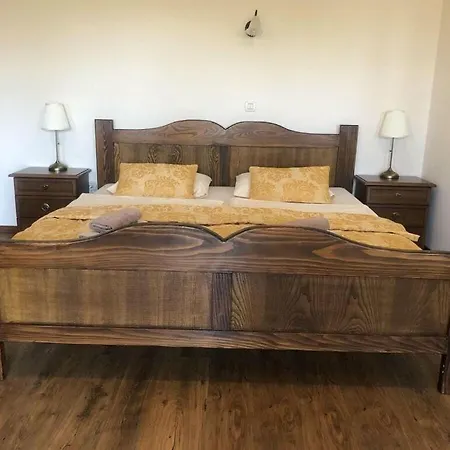 Lamija Comfortable Holiday Villa