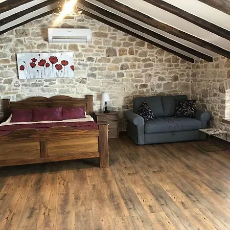 Lamija Comfortable Holiday